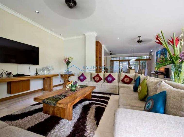 villa 4 bedroom modern luxury seminyak for sale 10