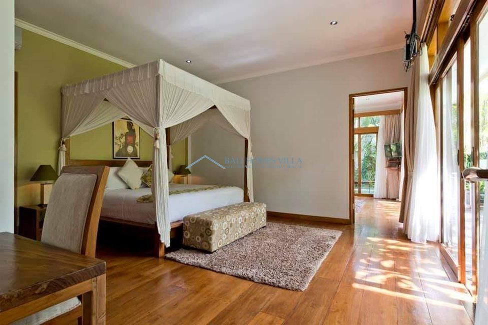 villa 4 bedroom modern luxury seminyak for sale 5